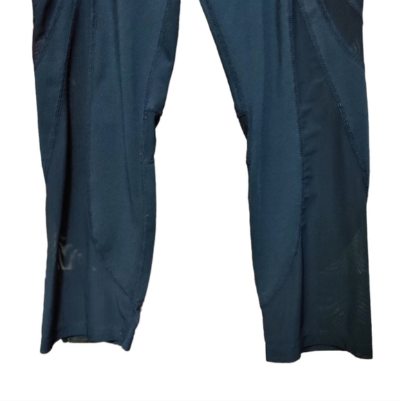 Gymshark Navy Blue Sleek Sculpting Cropped Mesh Cutout Leggings Women's Size XS - Picture 5 of 8